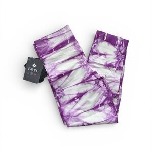 NUX  V Crop Pant Legging Size XS NEW!
